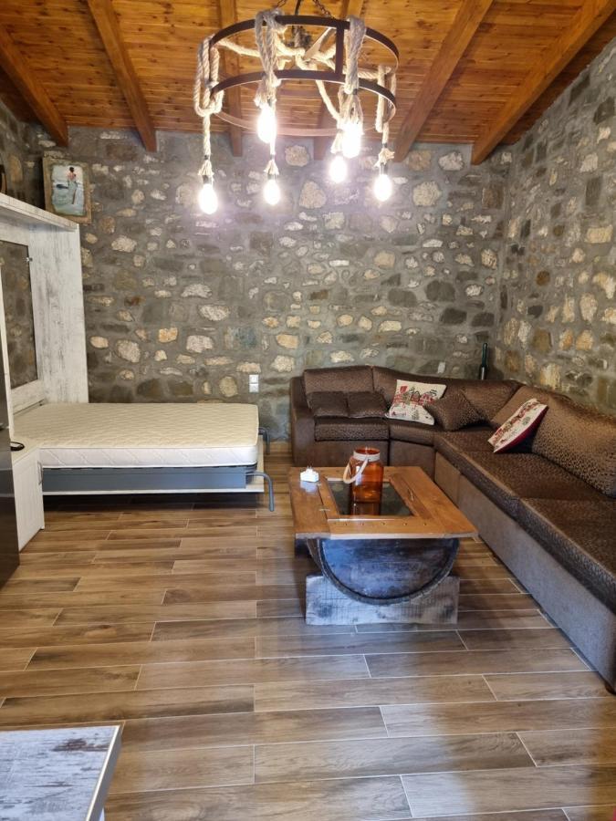 House With Big Garden And Barbeque In Nature Vourgareli Экстерьер фото