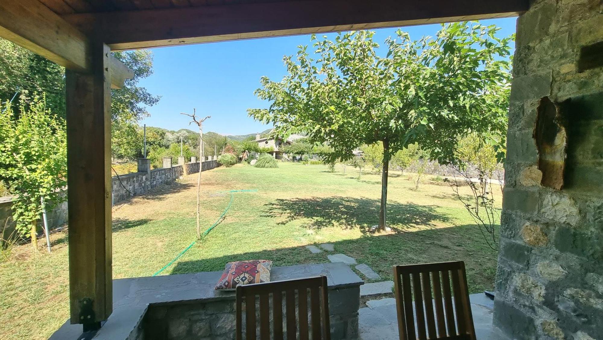 House With Big Garden And Barbeque In Nature Vourgareli Экстерьер фото